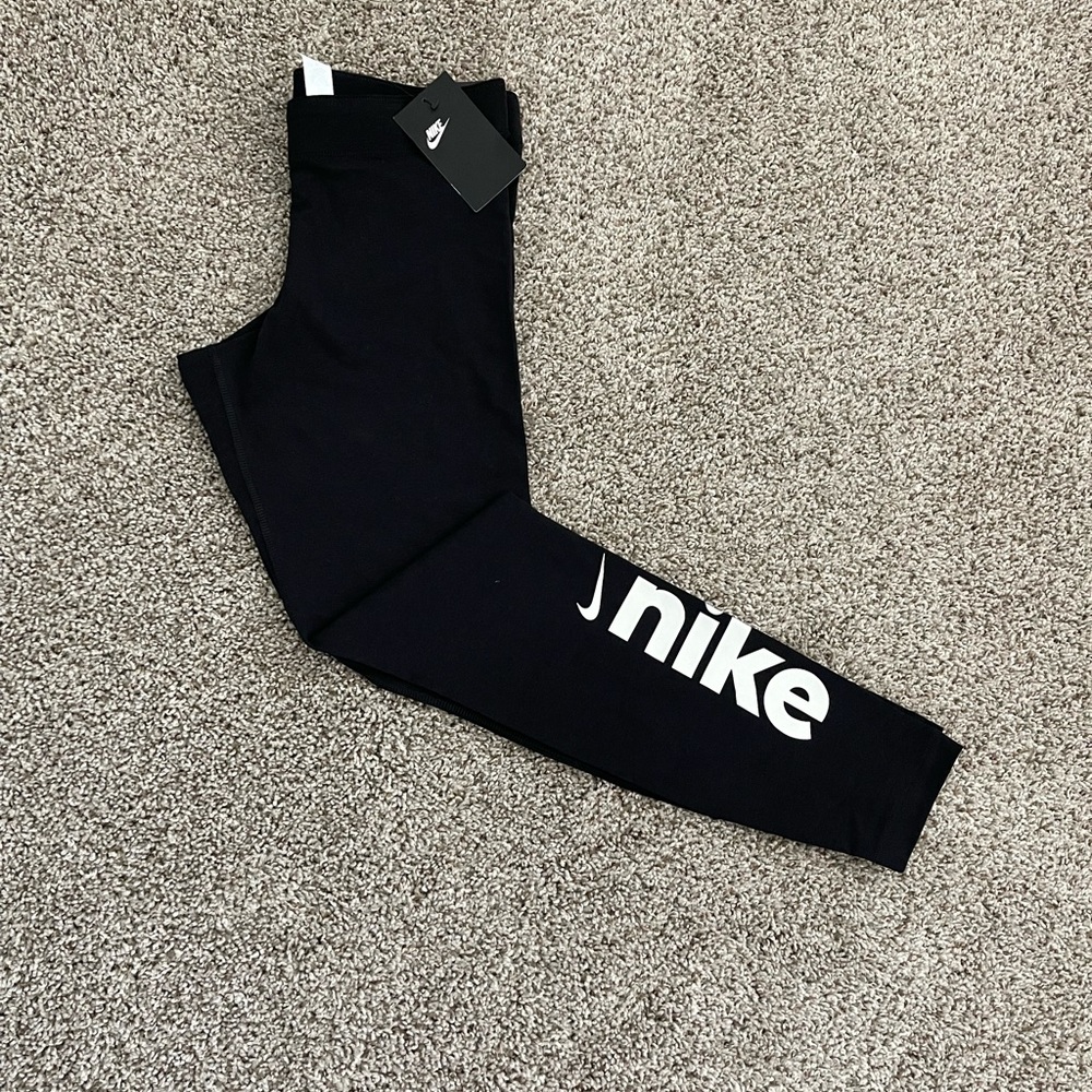 Brand new Nike leggings